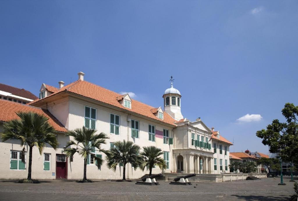 Madu Inn Jakarta Exterior foto